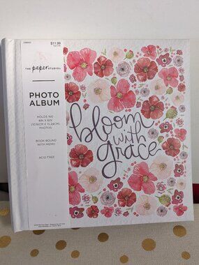 The Paper Studio NWT Bloom with Grace Photo Album